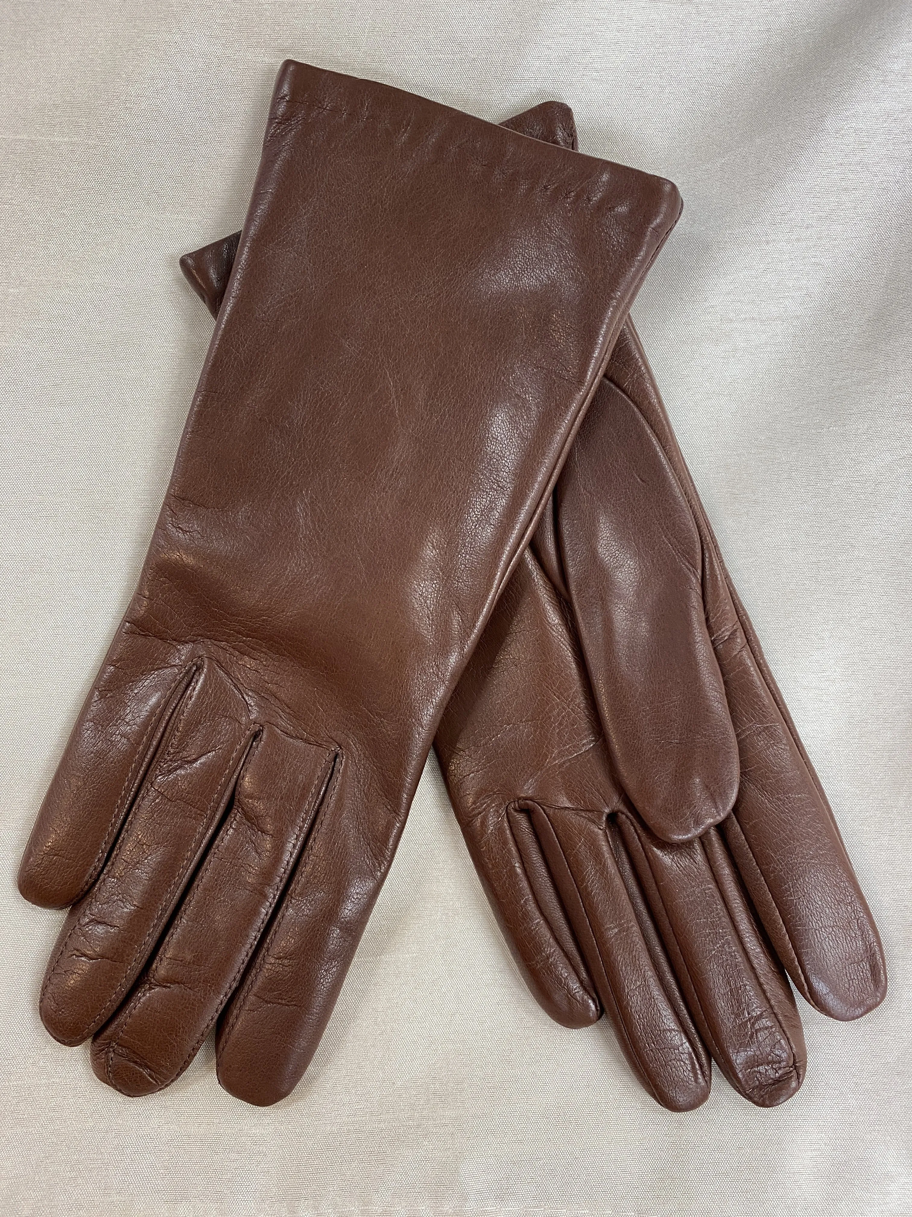 Albee Leather Gloves - K104: Classic, High-Quality & Durable.