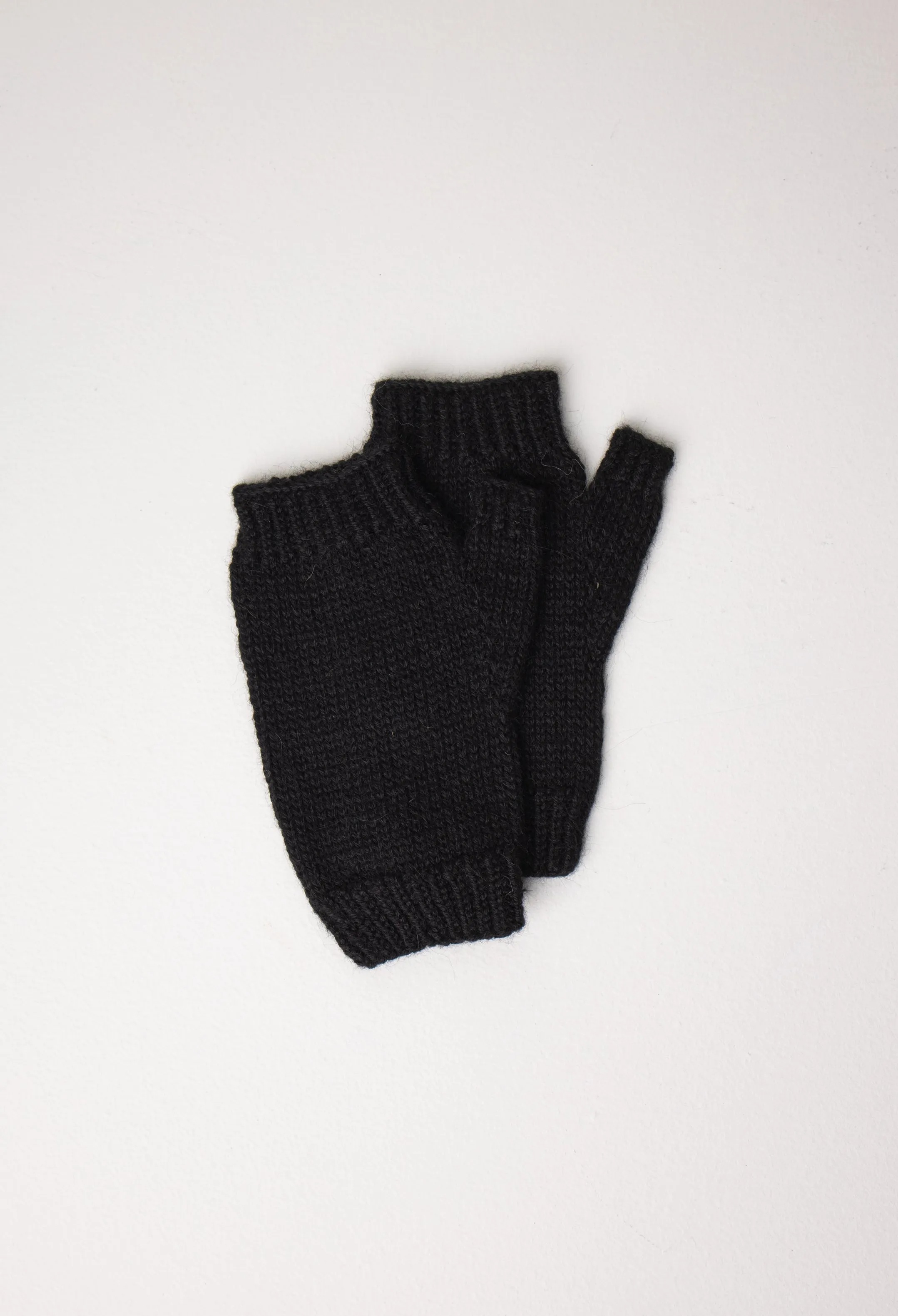 Classic Mittens - Best Mittens for Warmth and Style | Must-Have Winter Accessories