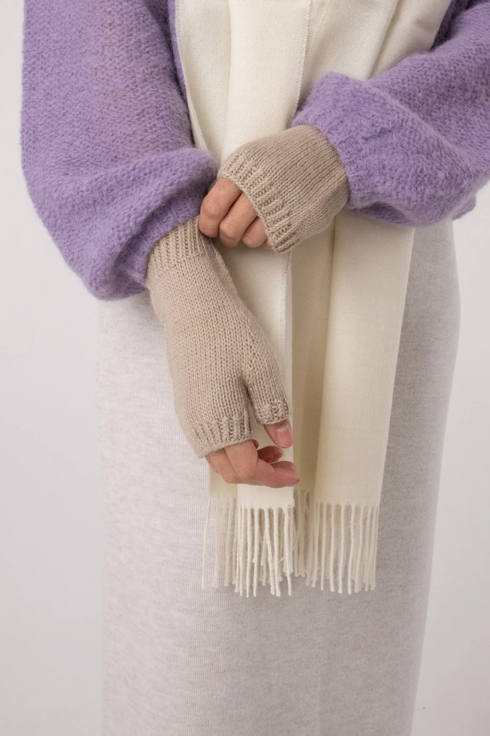 Classic Mittens - Best Mittens for Warmth and Style | Must-Have Winter Accessories