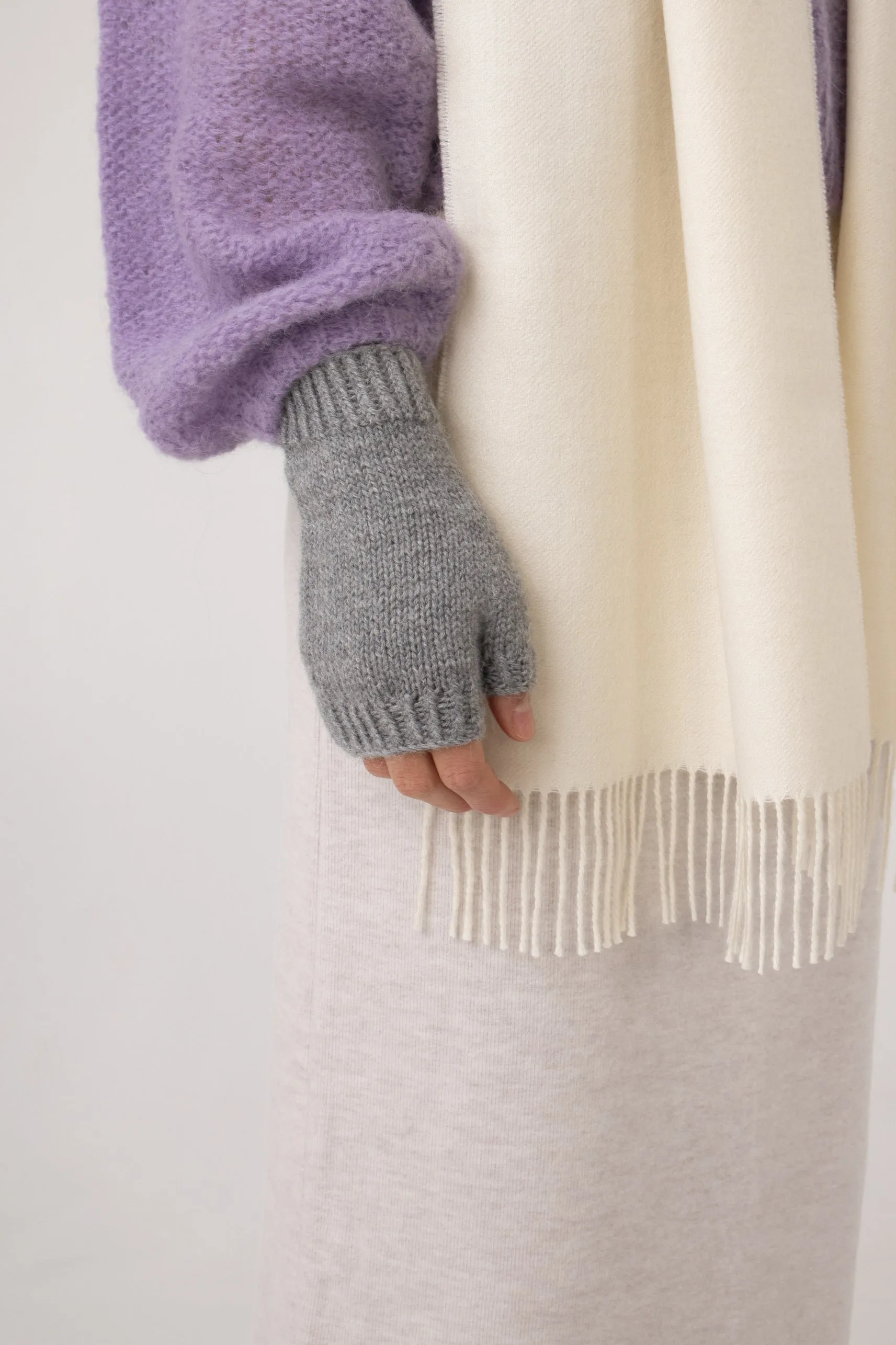 Classic Mittens - Best Mittens for Warmth and Style | Must-Have Winter Accessories