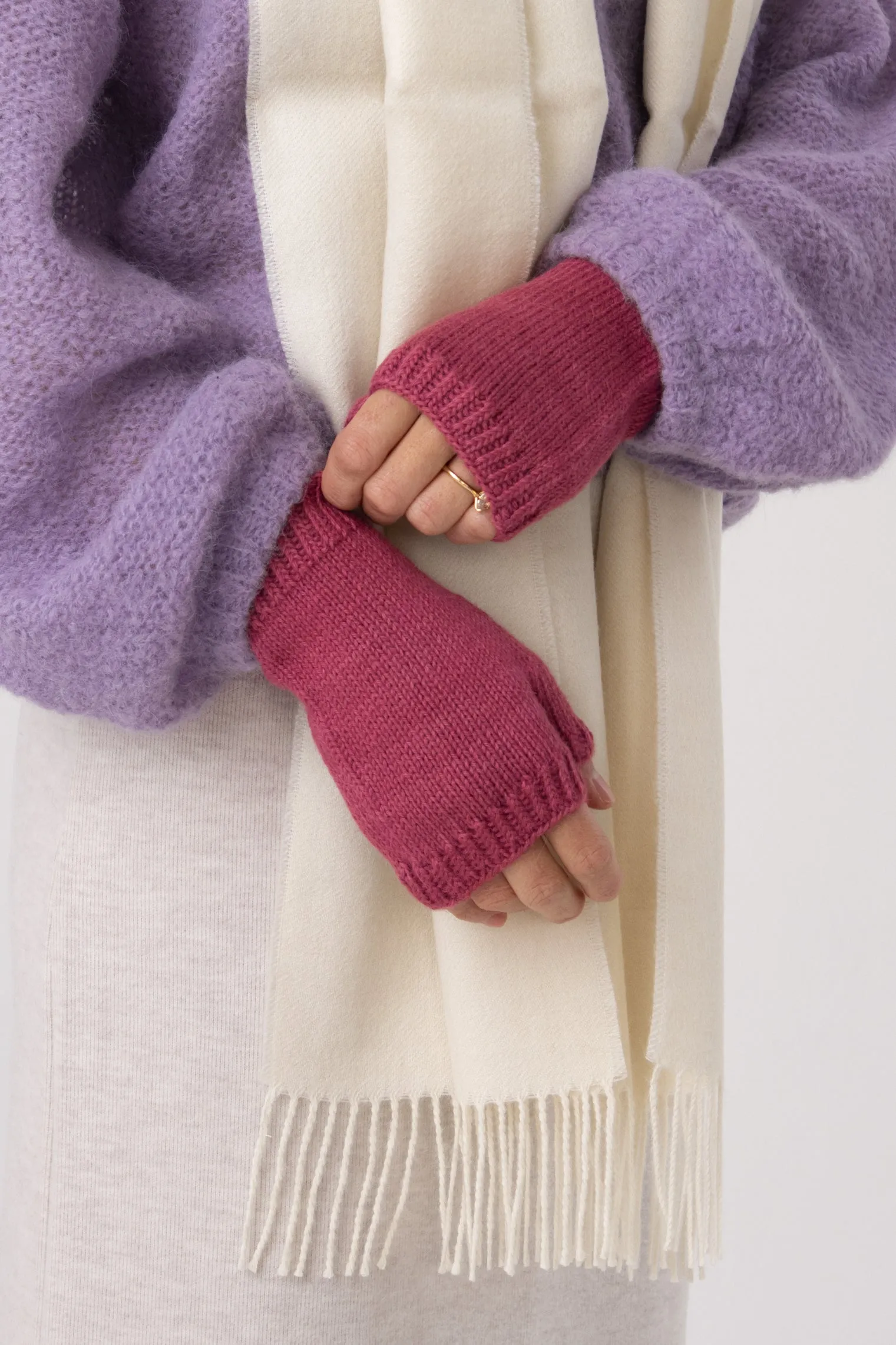 Classic Mittens - Best Mittens for Warmth and Style | Must-Have Winter Accessories