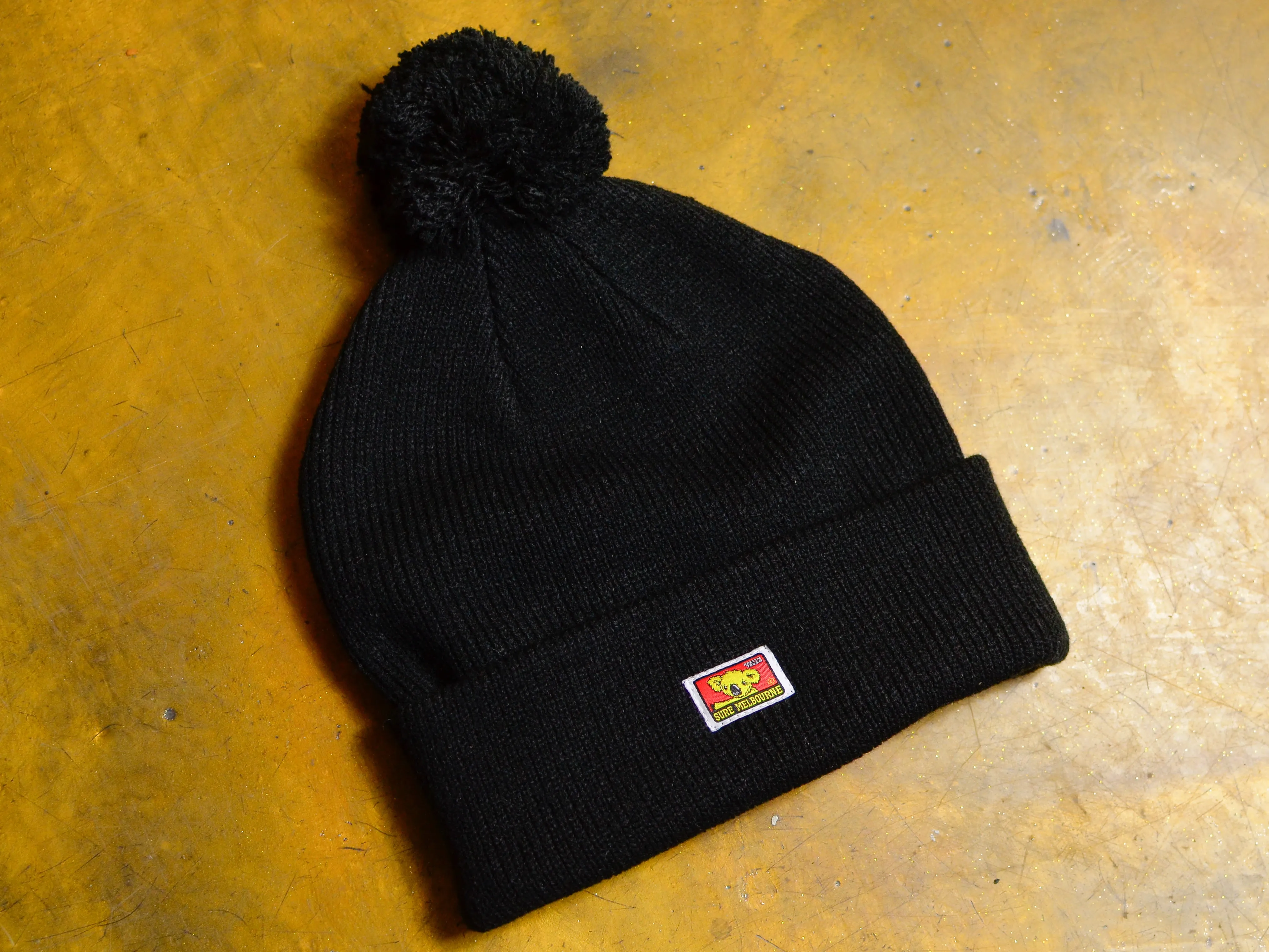 Clippy Pom Pom Beanie - Black