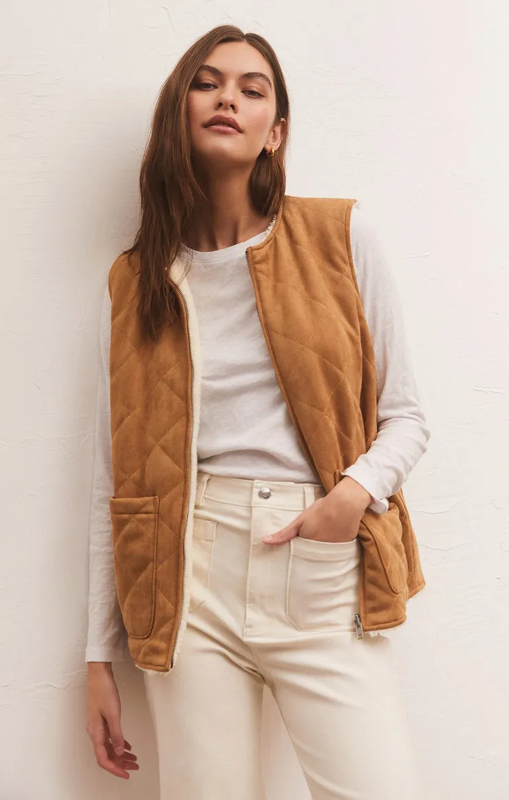 Cosmos Vest in Camel Brown