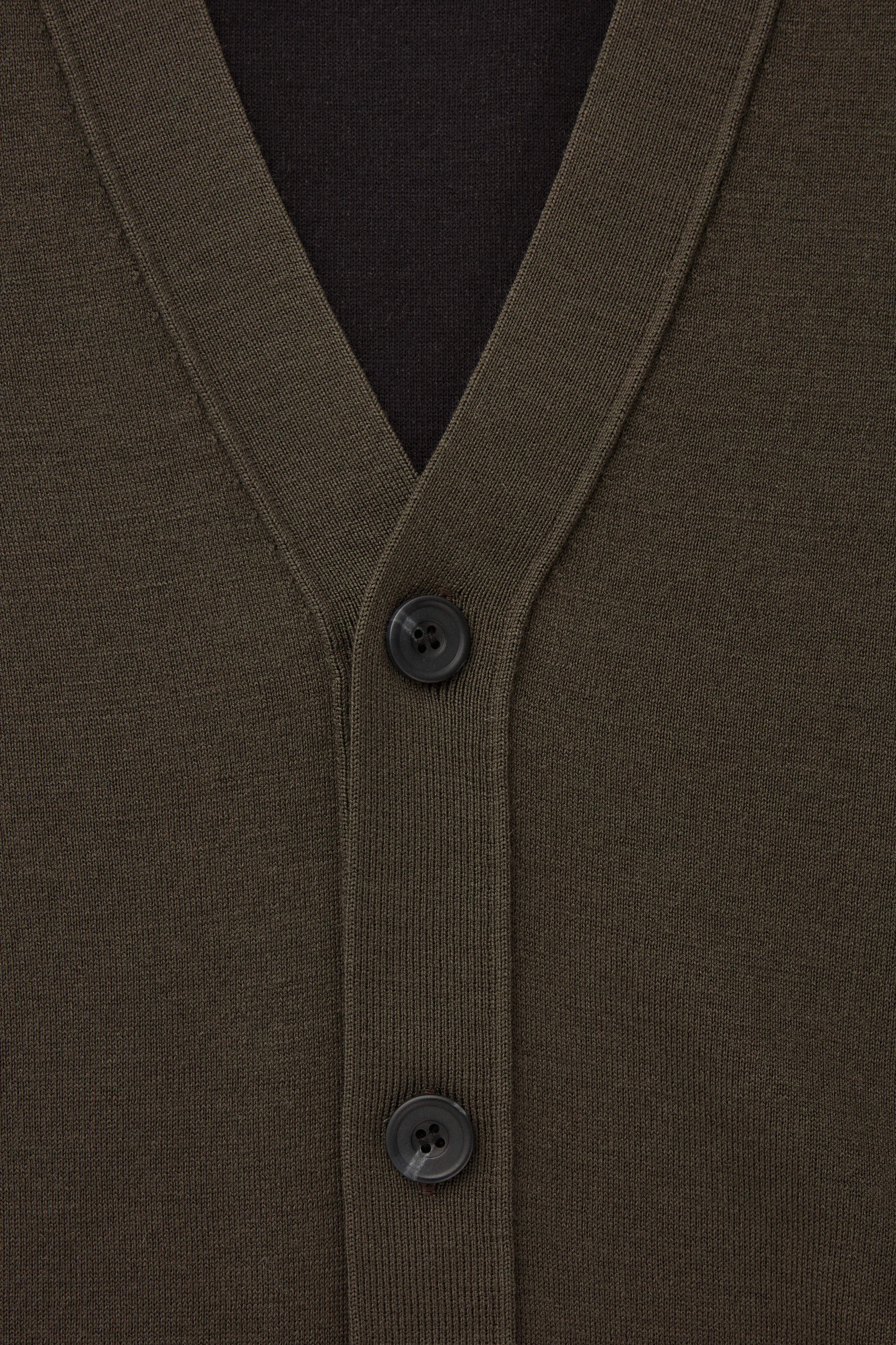 DOUBLE-FACED MERINO WOOL CARDIGAN - V-neck - Long sleeve - KHAKI GREEN - Men | H&M GB