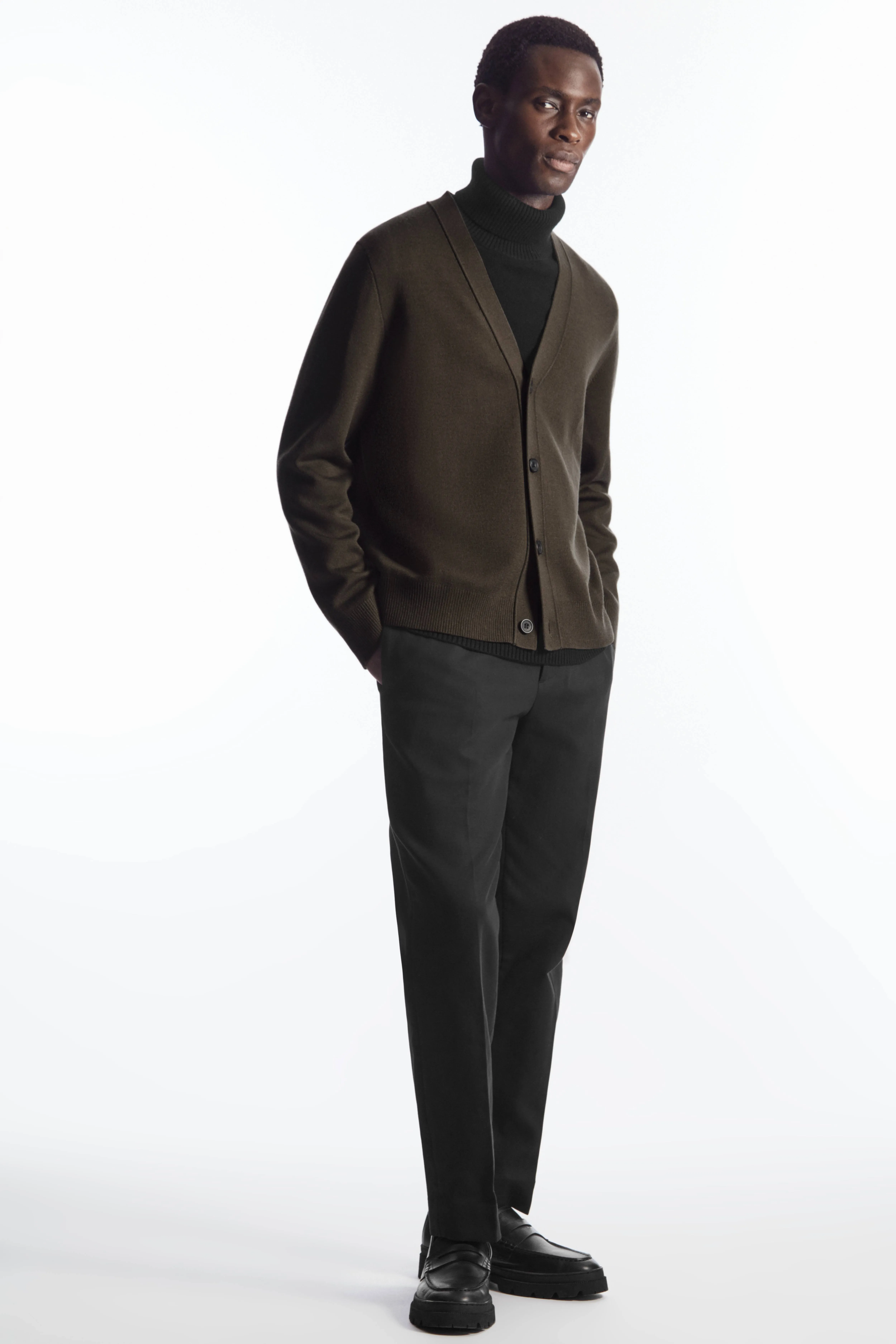 DOUBLE-FACED MERINO WOOL CARDIGAN - V-neck - Long sleeve - KHAKI GREEN - Men | H&M GB