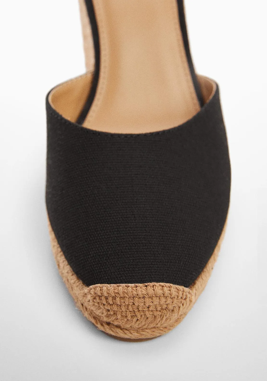 Espadrilles with laces