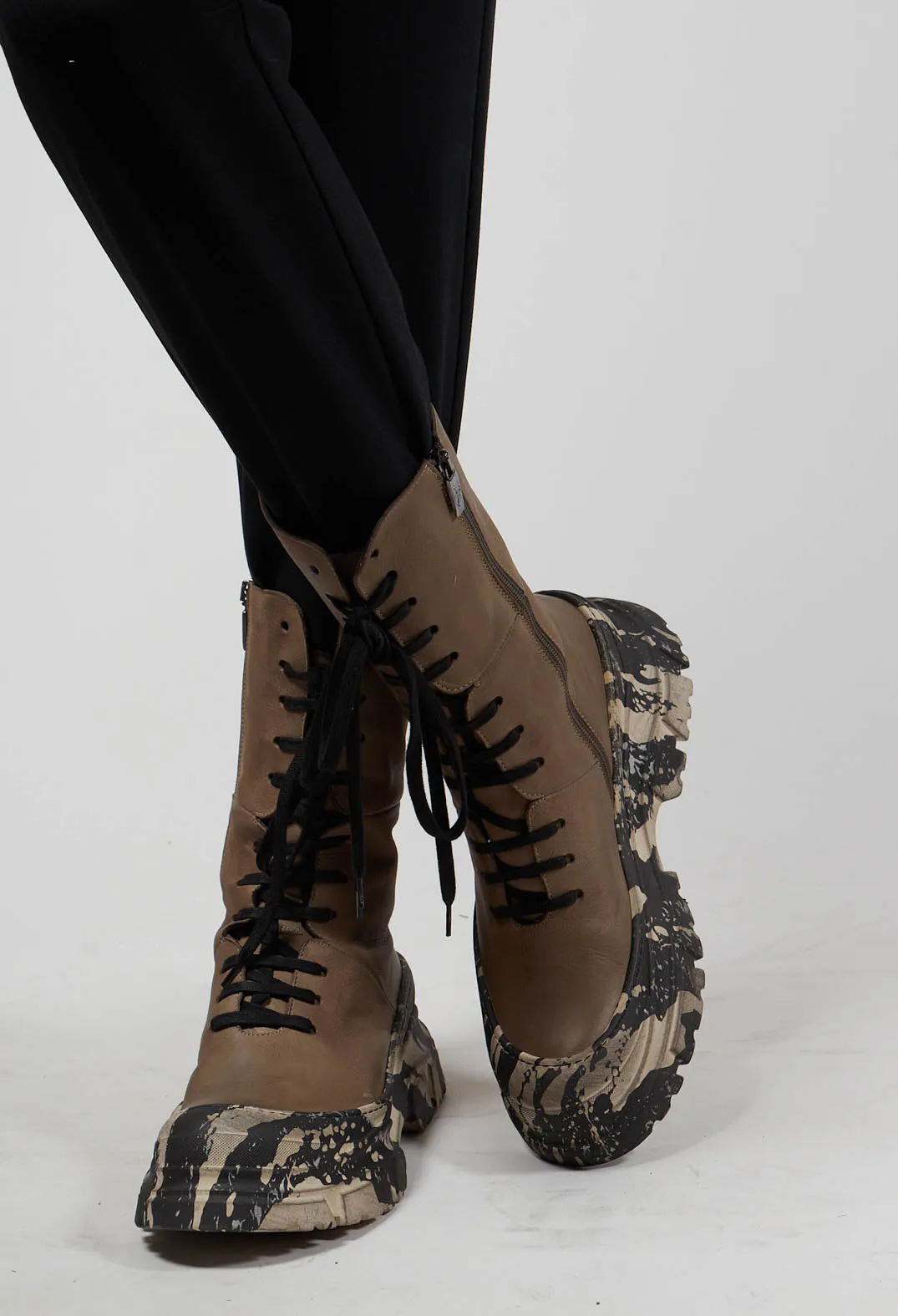 Lace Up Boots With Thick Sole in Gasoline Atmosphere