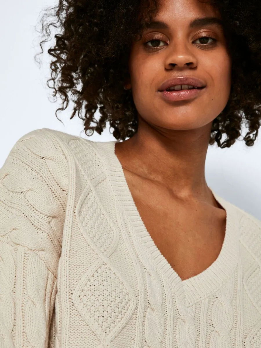 Lena Cable Knit sweater: cozy, warm, and stylish