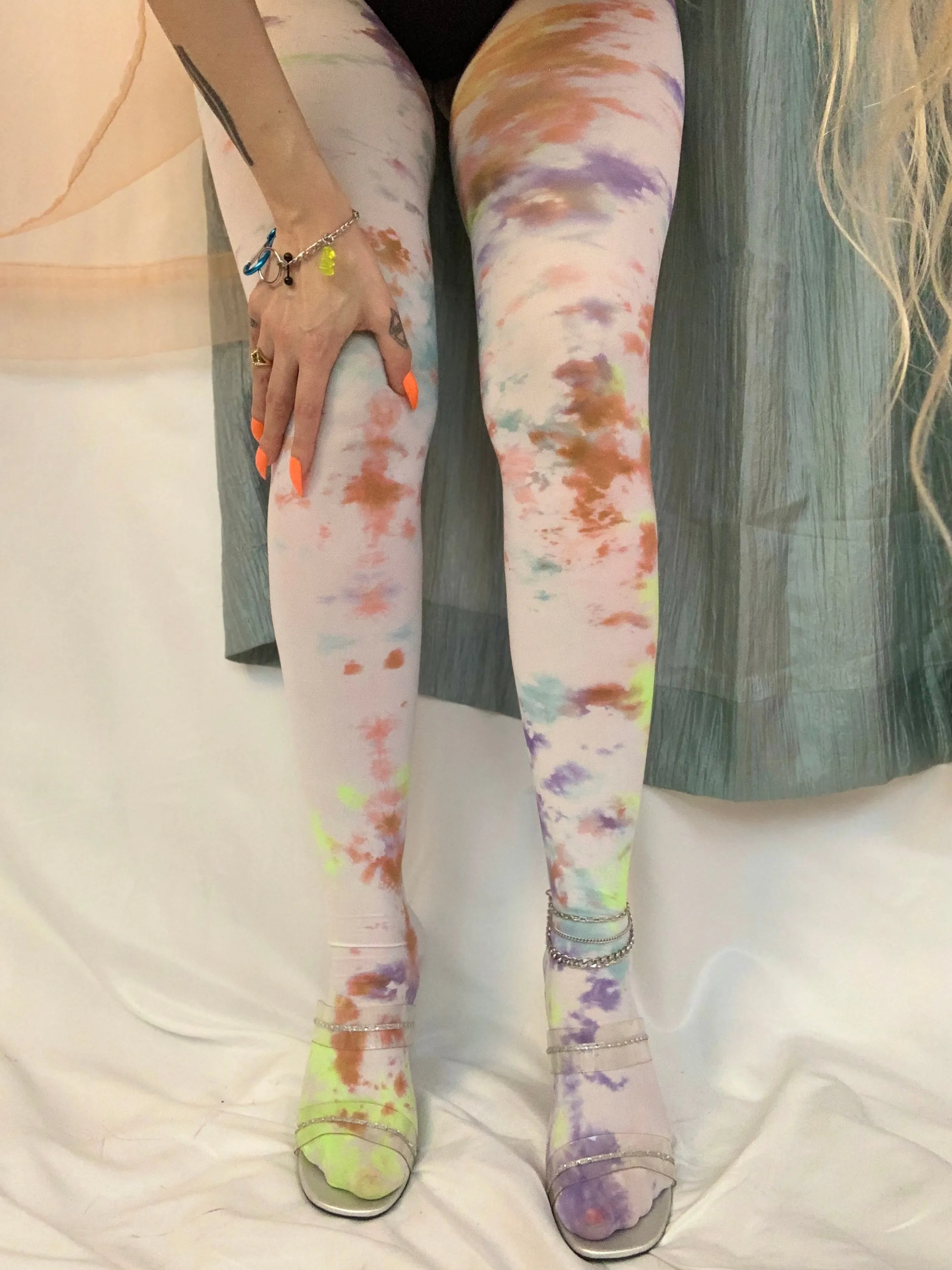 Recycled cloud print tights