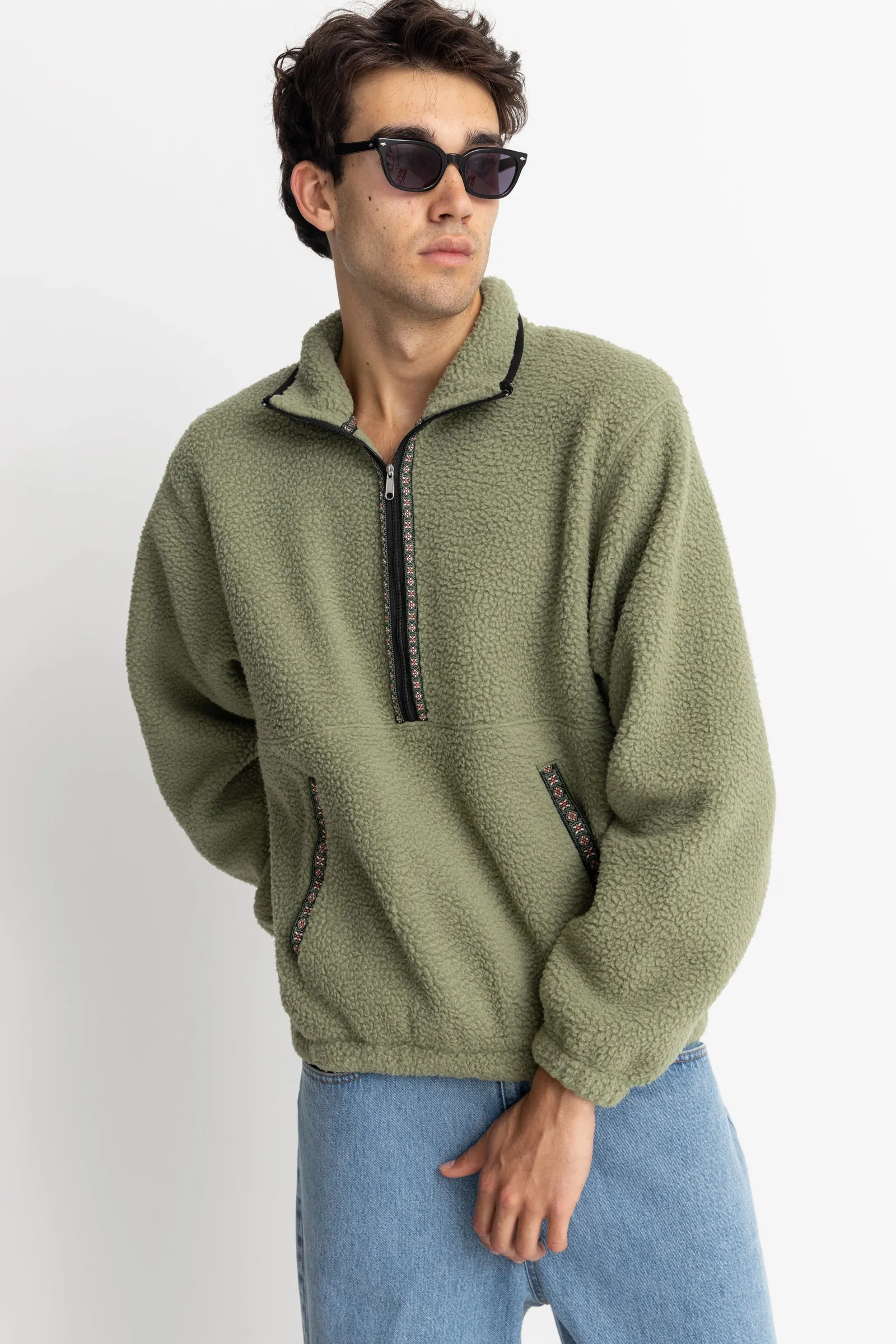 Sage Sherpa Pullover: Stylish and Cozy Option for Your Wardrobe