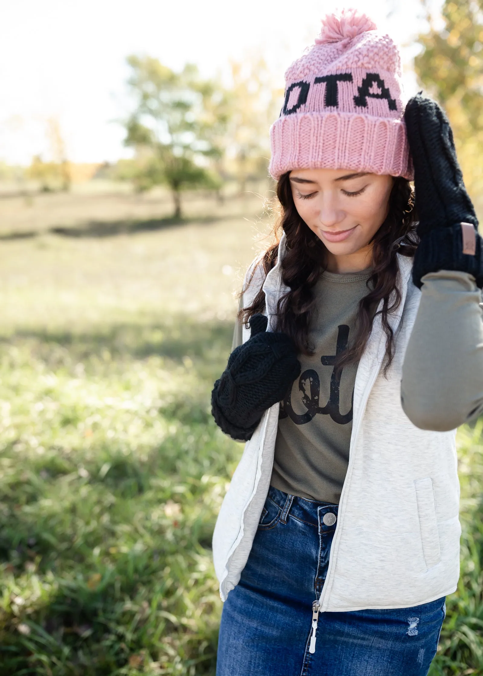 Sota' Chunky Cable Knit Mittens