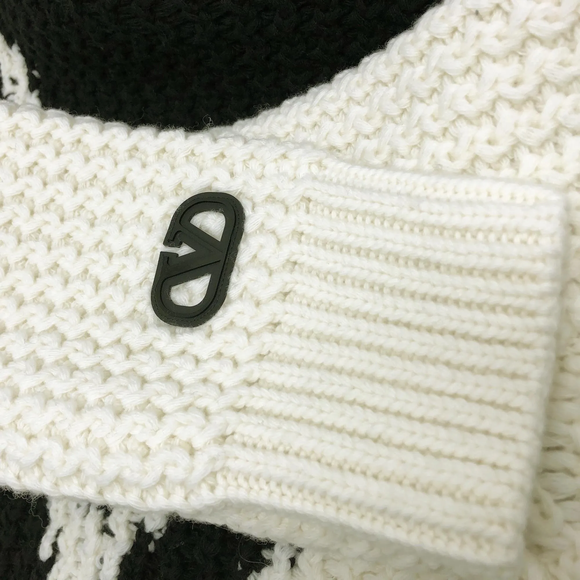 Valentino Cable Knit Unisex Wool Long Sleeves Logo Luxury