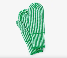 Verloop - Waffle Mittens can be rewritten as Premium Waffle Knit Mittens by Verloop for better Google SEO optimization.