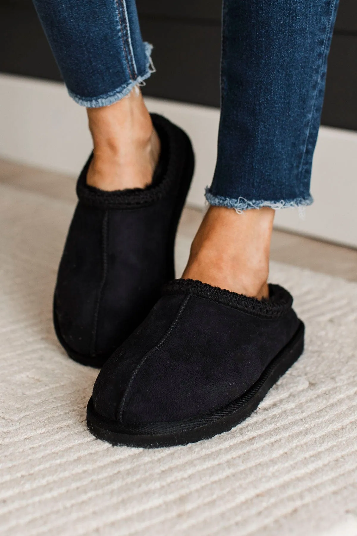 Very G Bruin 2 Slippers - Black - Buy Online - Affordable Price - Trending Fashion - Free Shipping - Limited Stock