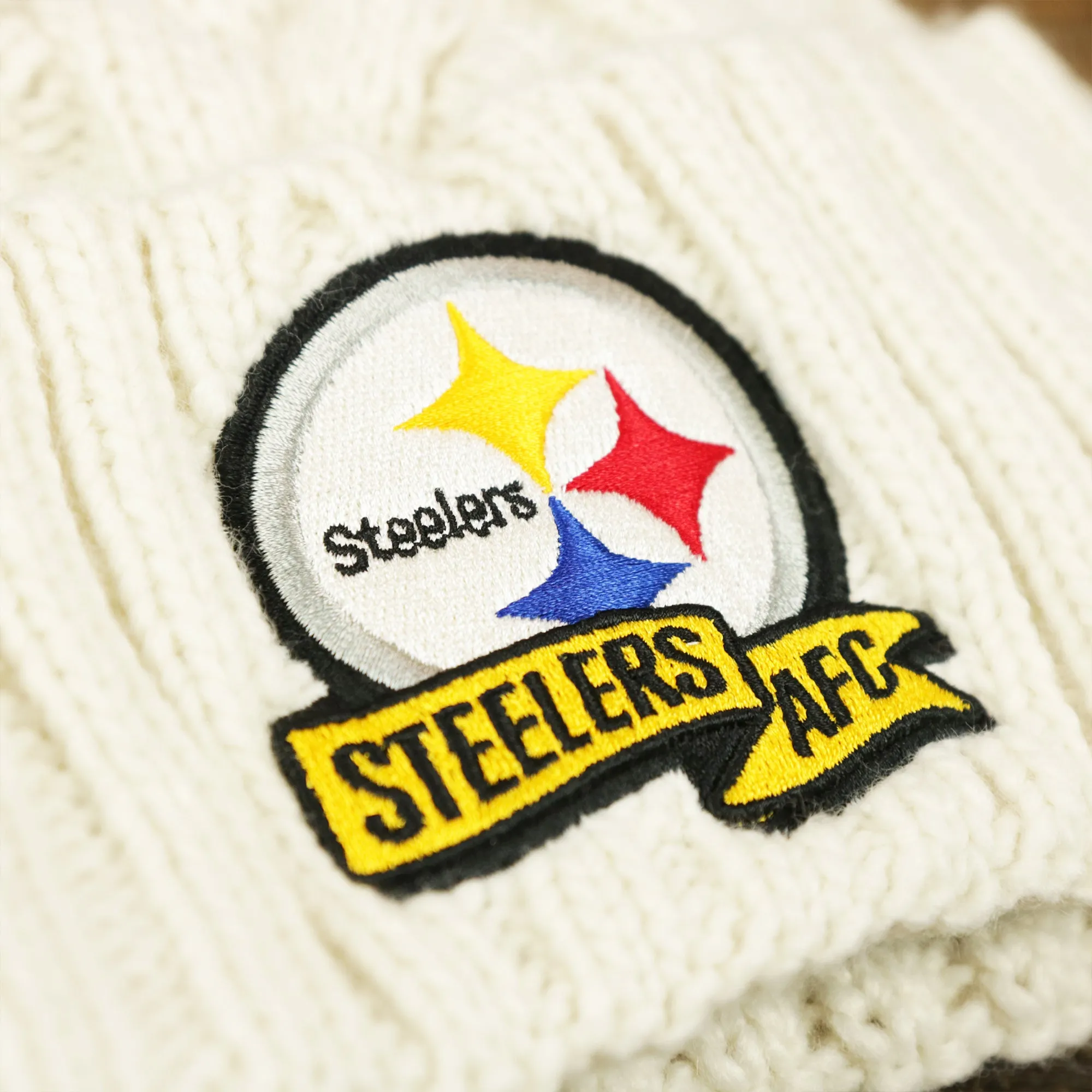 Women's Pittsburgh Steelers 2022 AFC Winter Knit Meeko Pom Pom Beanie | White Winter Beanies