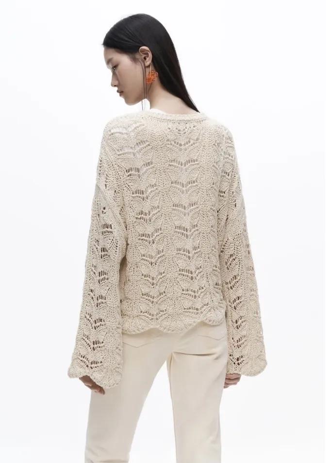 ZARA Boat Neck Cable Knit Sweater with Long Sleeves | Medium | Plain